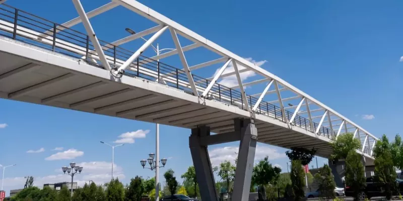 Болат құрылымы Қалалық жаяу көпір құрылысы